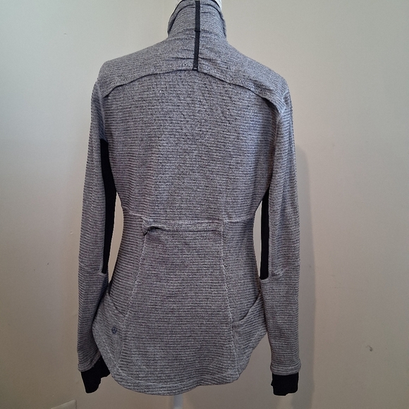 Lululemon Base Runner 1/2 Zip Heathered Herringbone Jacket Size 12 - Picture 6 of 13
